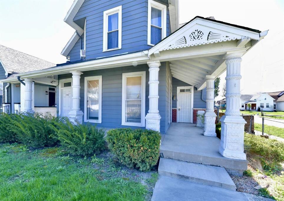 Holiday home Fountain Square Location Downtown Indy Near Conventions *