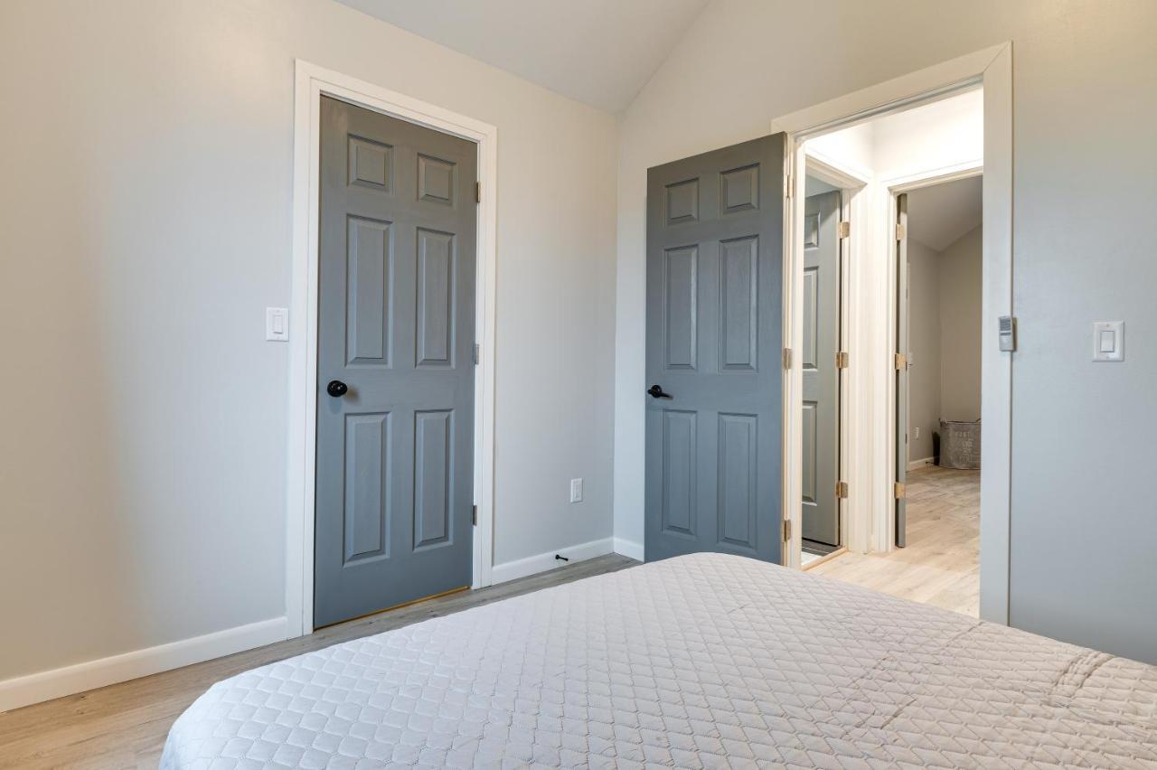 Modern Less Than 2 Mi To Downtown! *