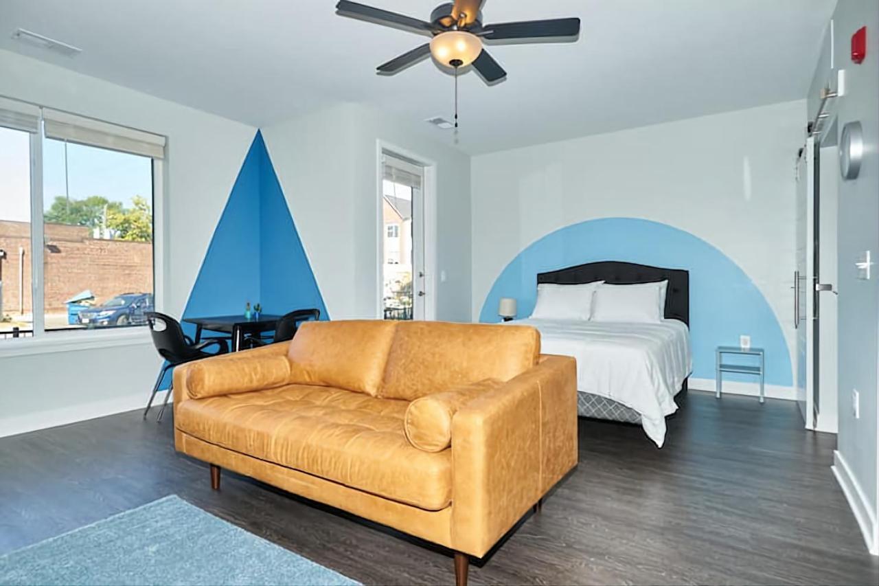 Modern & Spacious W Pool & Gym Indianapolis