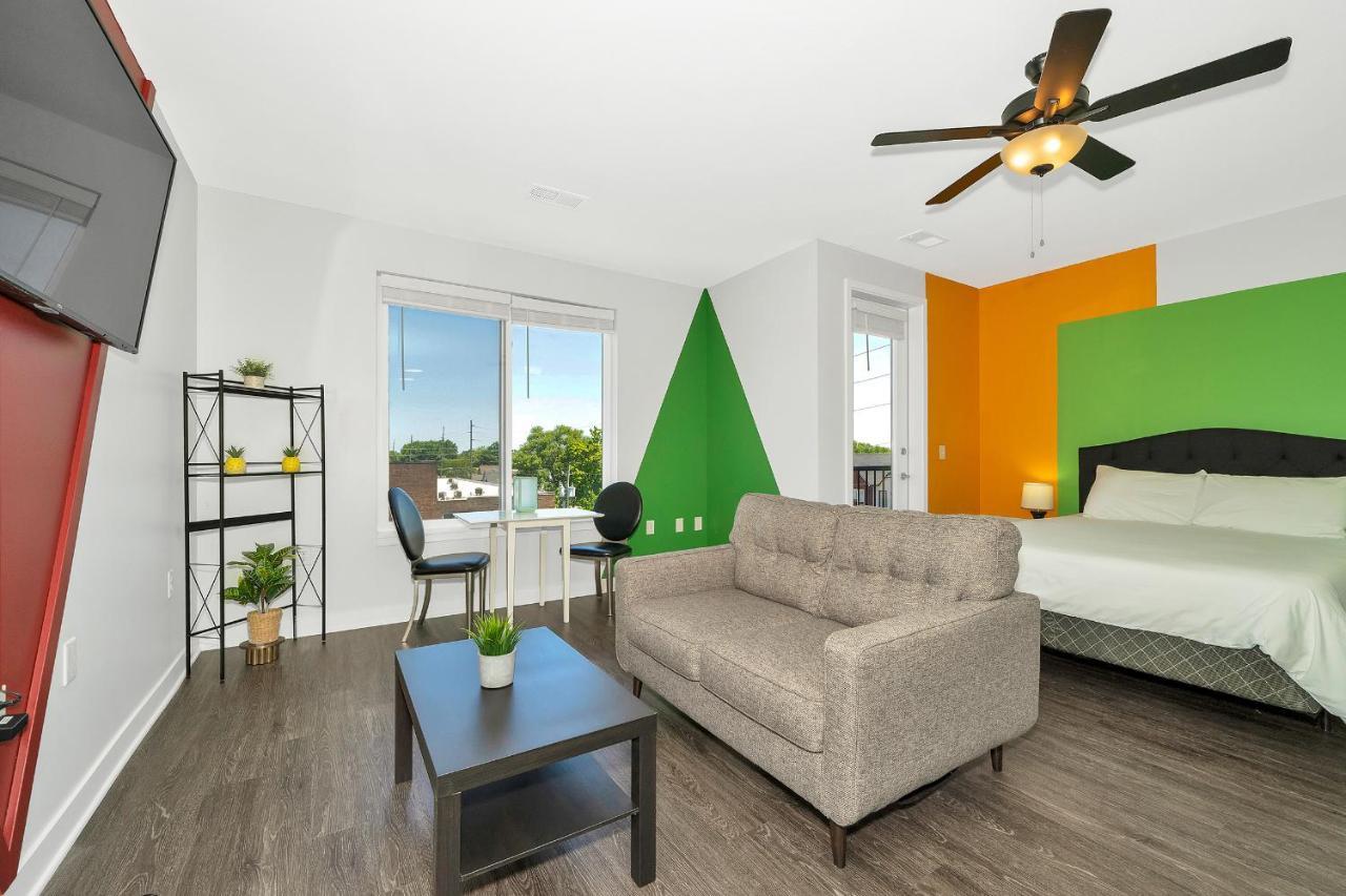 Apartment Flr Large Pool Gym Free Parking Indianapolis
