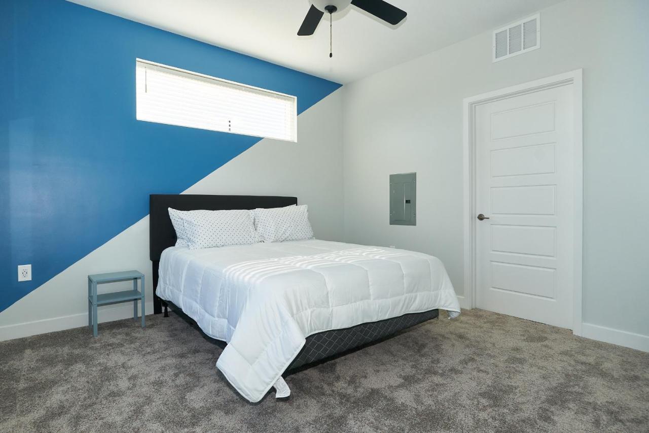 Modern Dwntwn 1 Bdrm Pool Gym Free Parking *