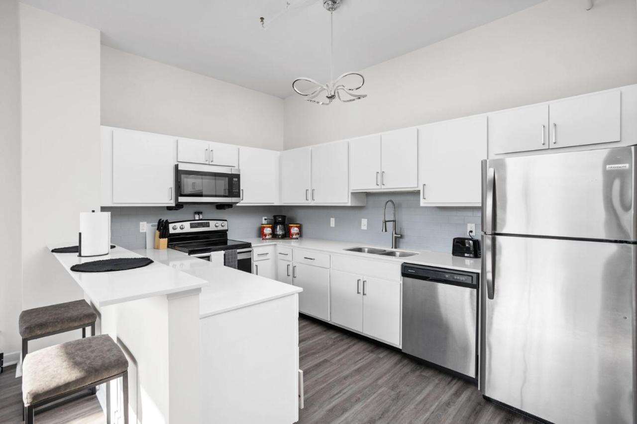 2br 2ba In The Block By Cozysuites *