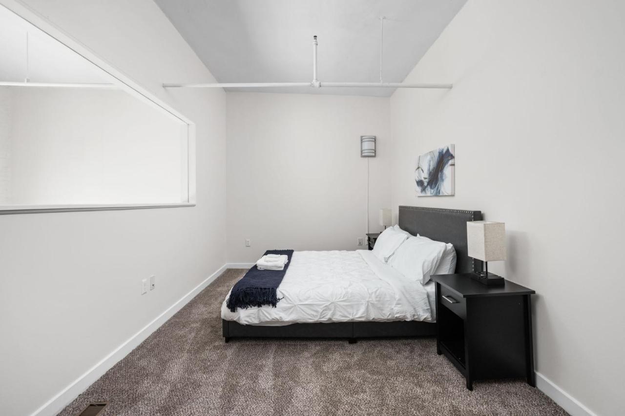 Apartment 2br 2ba In The Block By Cozysuites