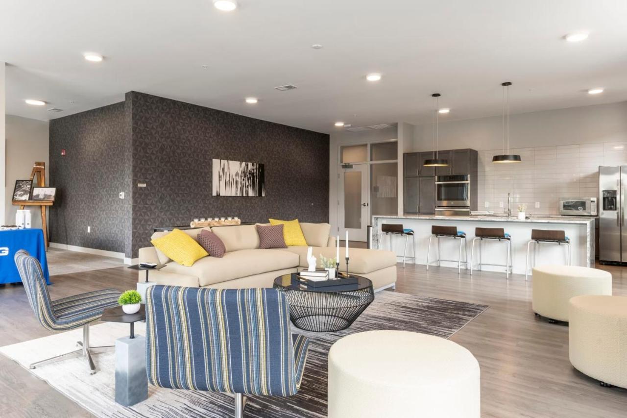 Apartment Contemporary 1 Bdrm With Pool Parking Gym