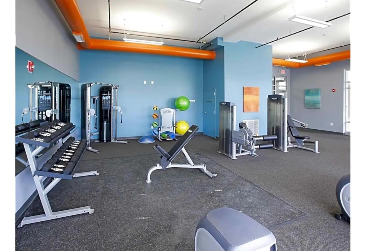 Cozy Top Fl Studio With View Gym Free Parking Apartment Indianapolis