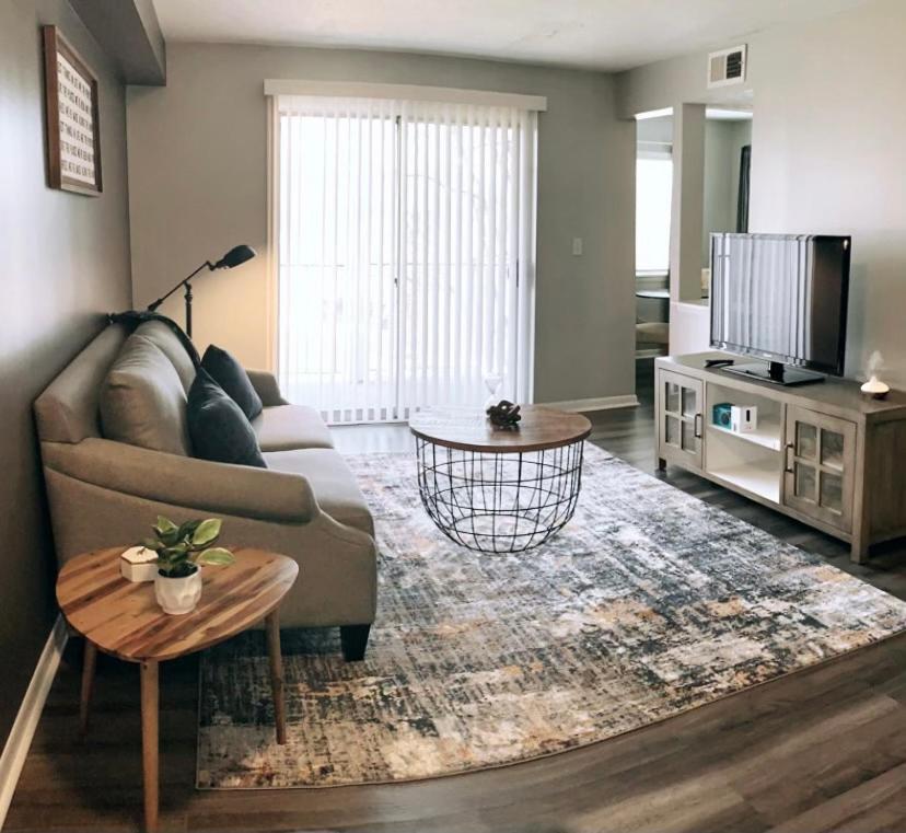Comfy Castleton Indianapolis