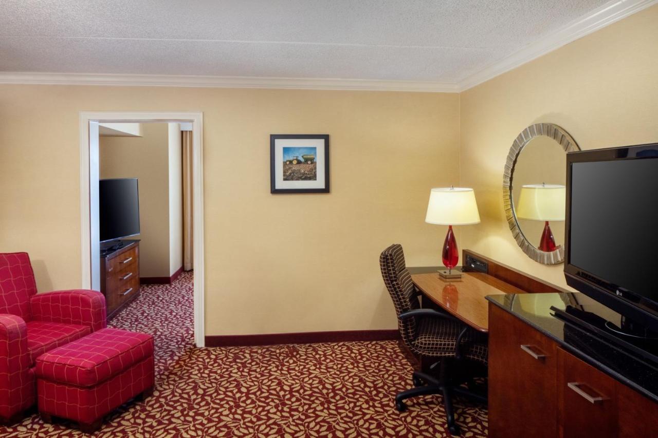 Marriott East Hotel