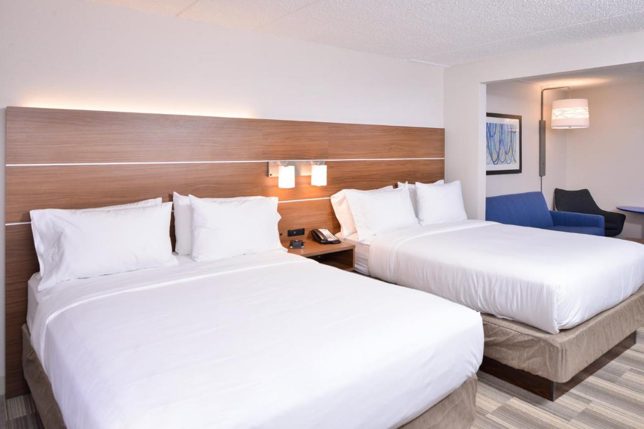 Express & Dtn-conv Ctr By Ihg