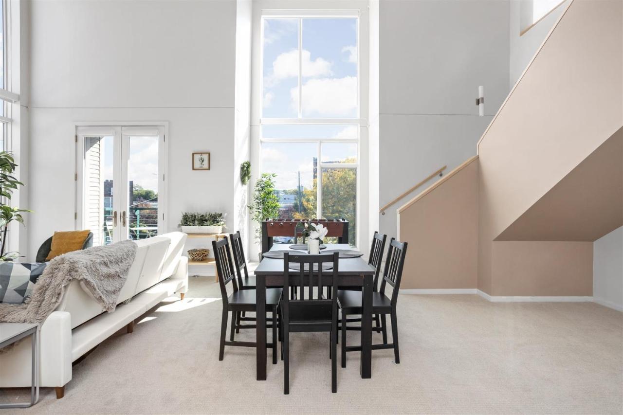 Two Modern Penthouses On Mass By Cozysuites