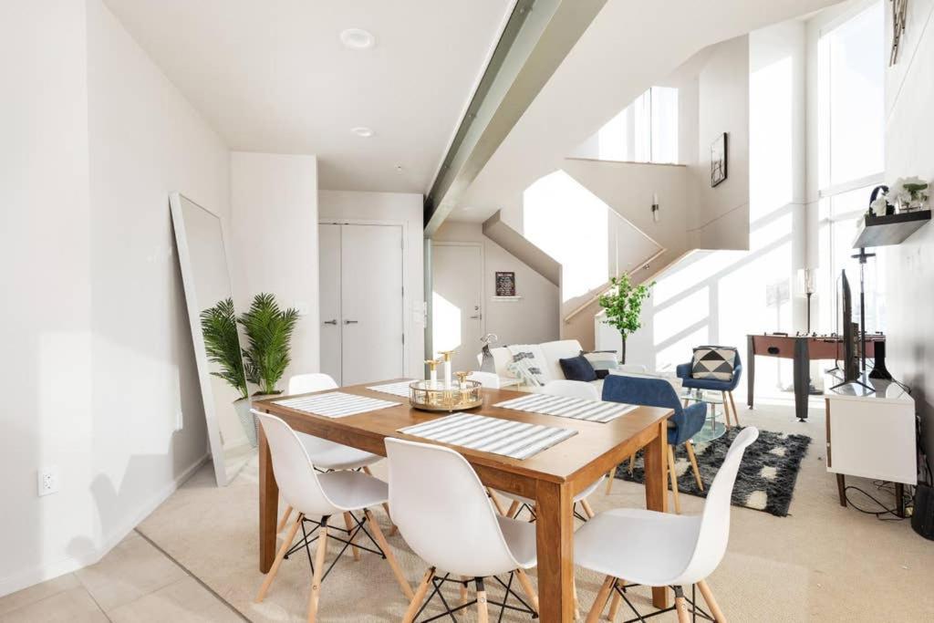 Two Modern Penthouses On Mass By Cozysuites * Indianapolis