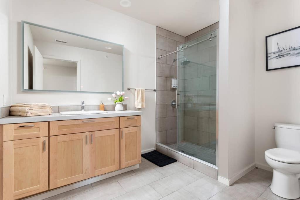 Two Modern Penthouses On Mass By Cozysuites