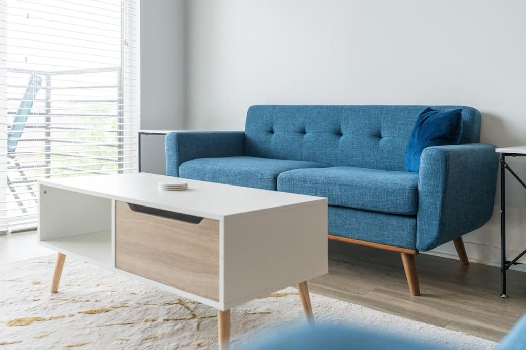 Stylish 2br Fountain Square *