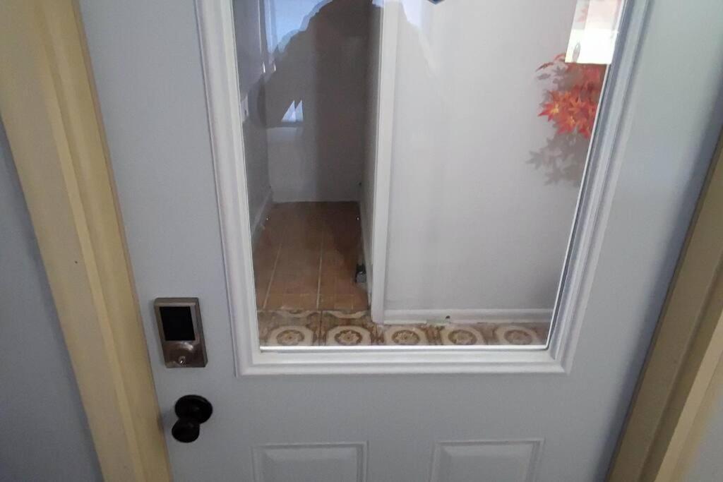 Spacious Close To Downtown Indy/ King Bed