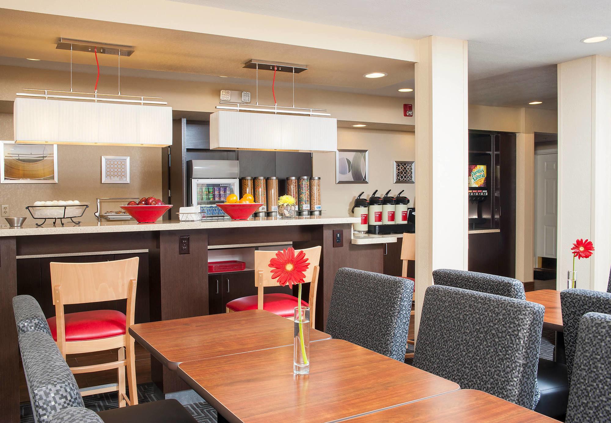Towneplace Park 100 Hotel Indianapolis