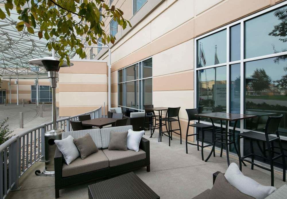 Courtyard Downtown Hotel 3*