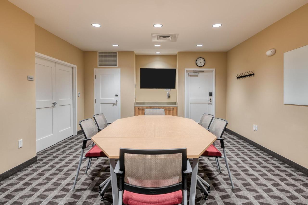 Hotel Towneplace By Marriott Airport Indianapolis