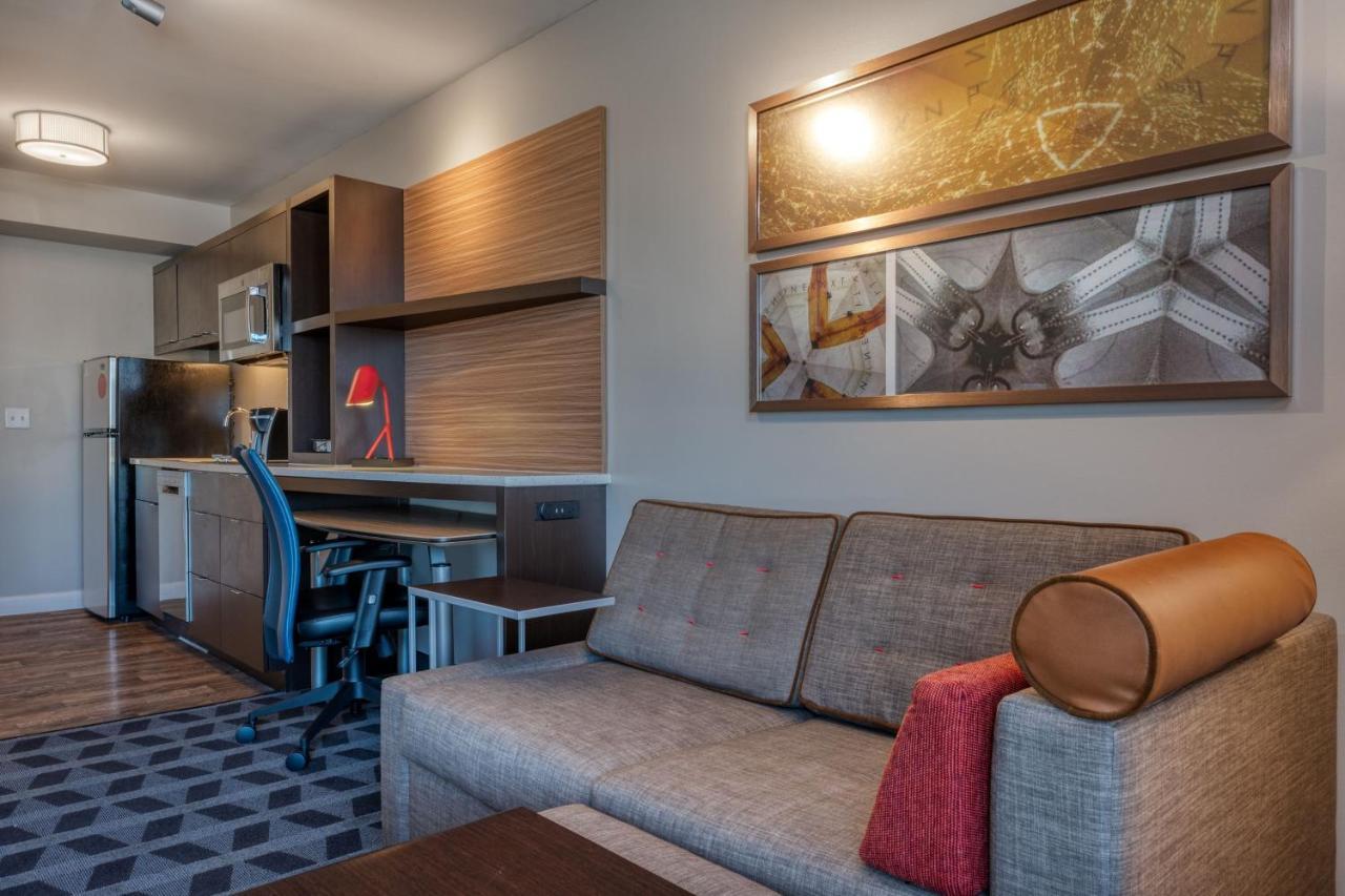 Towneplace By Marriott Airport 2*