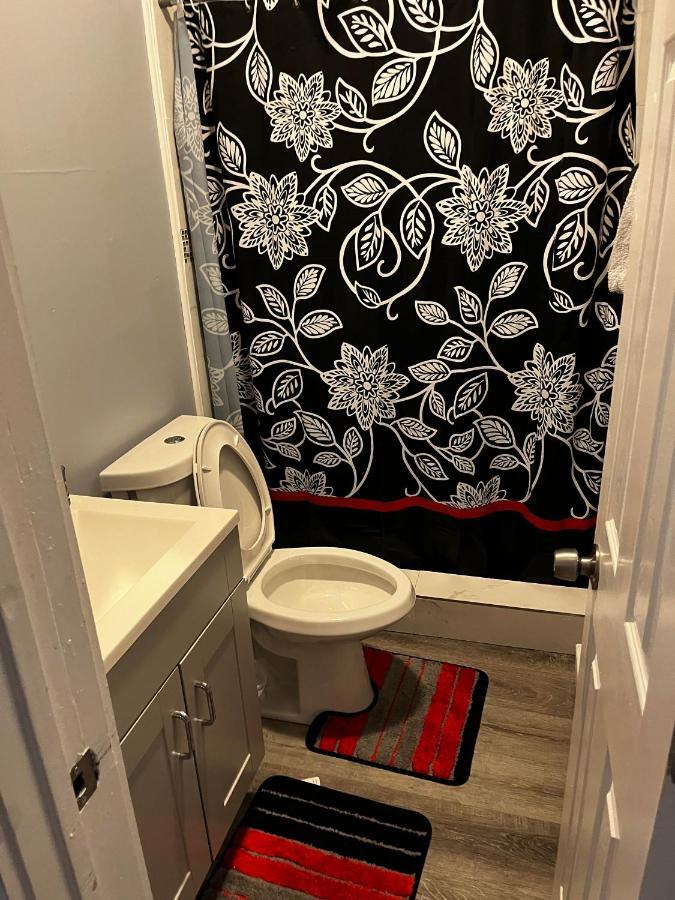 Apartment Minutes To Downtown! Long-stays & Pets Welcome! Indianapolis