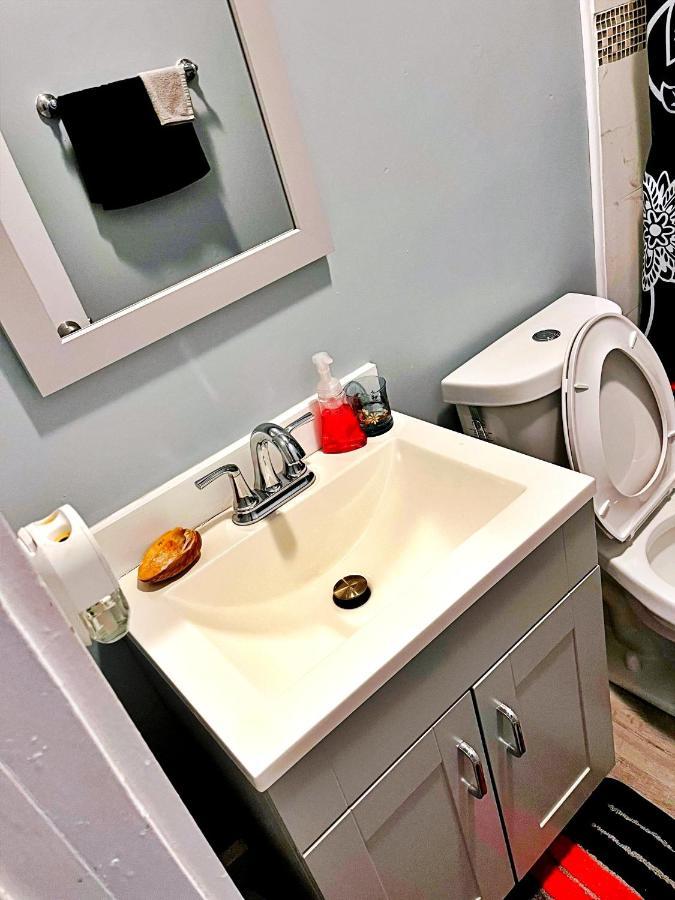 Minutes To Downtown! Long-stays & Pets Welcome! * Indianapolis