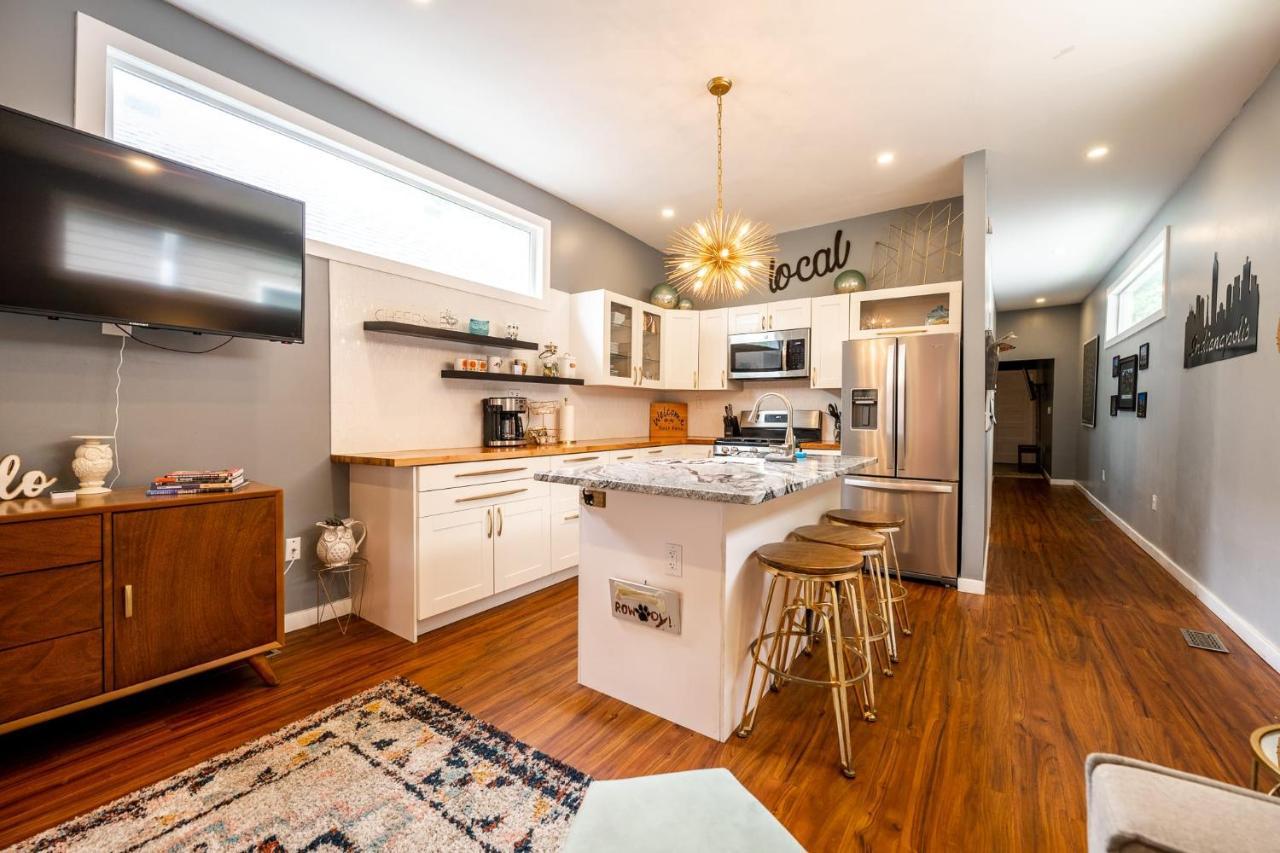 The Colorful Charming Fountain Square Holiday home