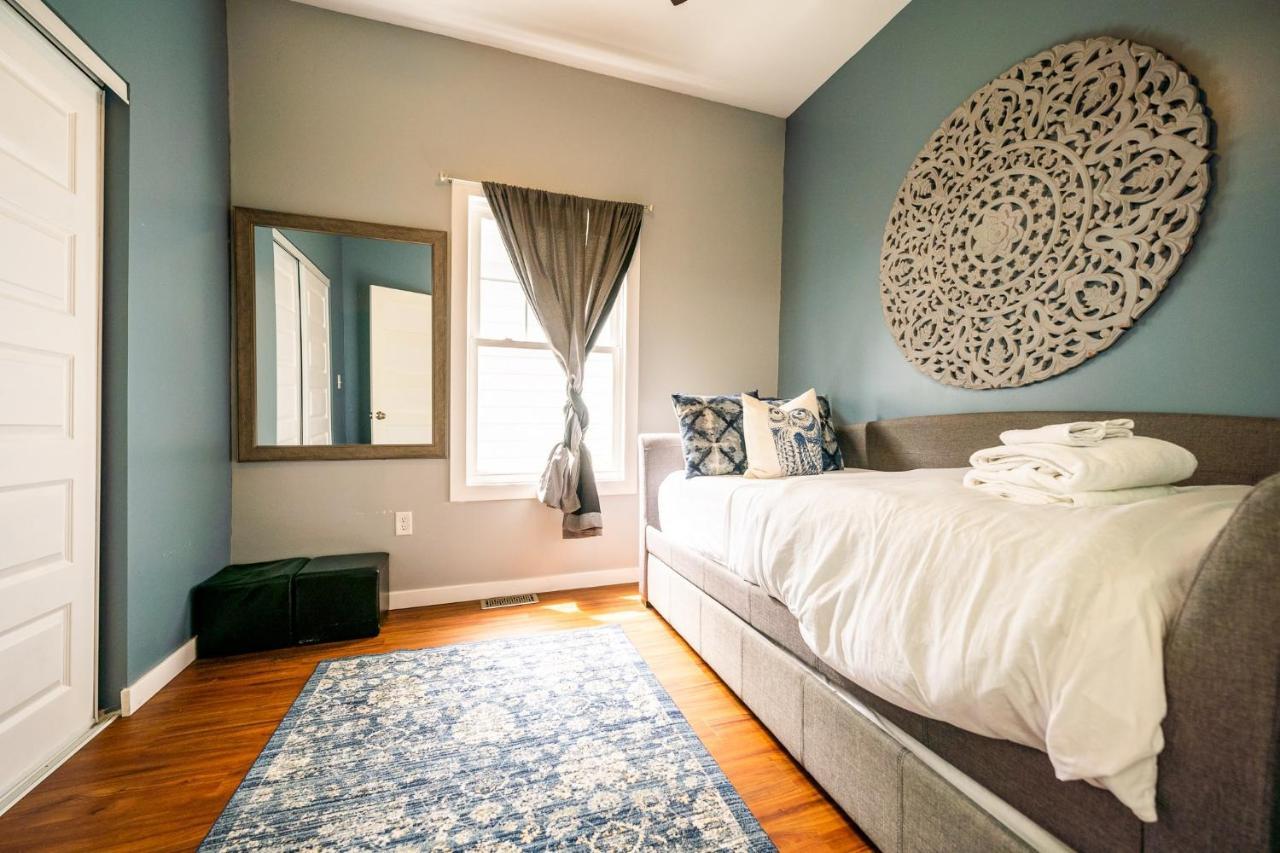 The Colorful Charming Fountain Square Holiday home *