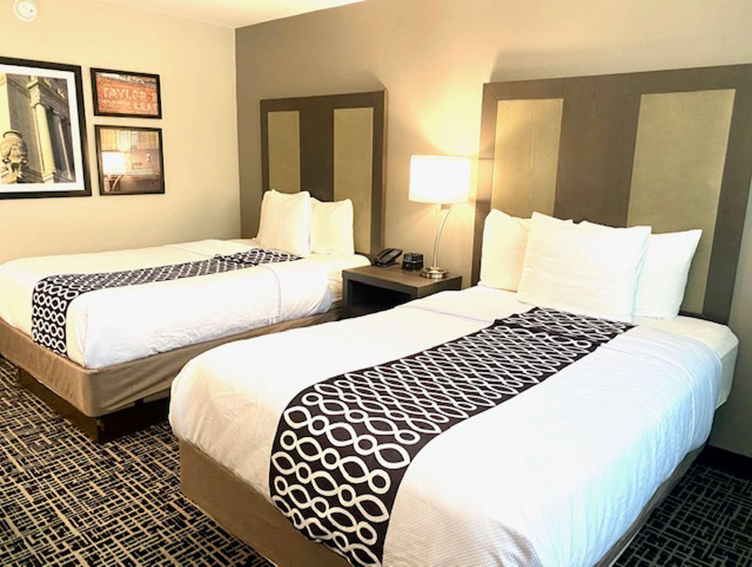 La Quinta & By Wyndham Downtown Hotel Indianapolis