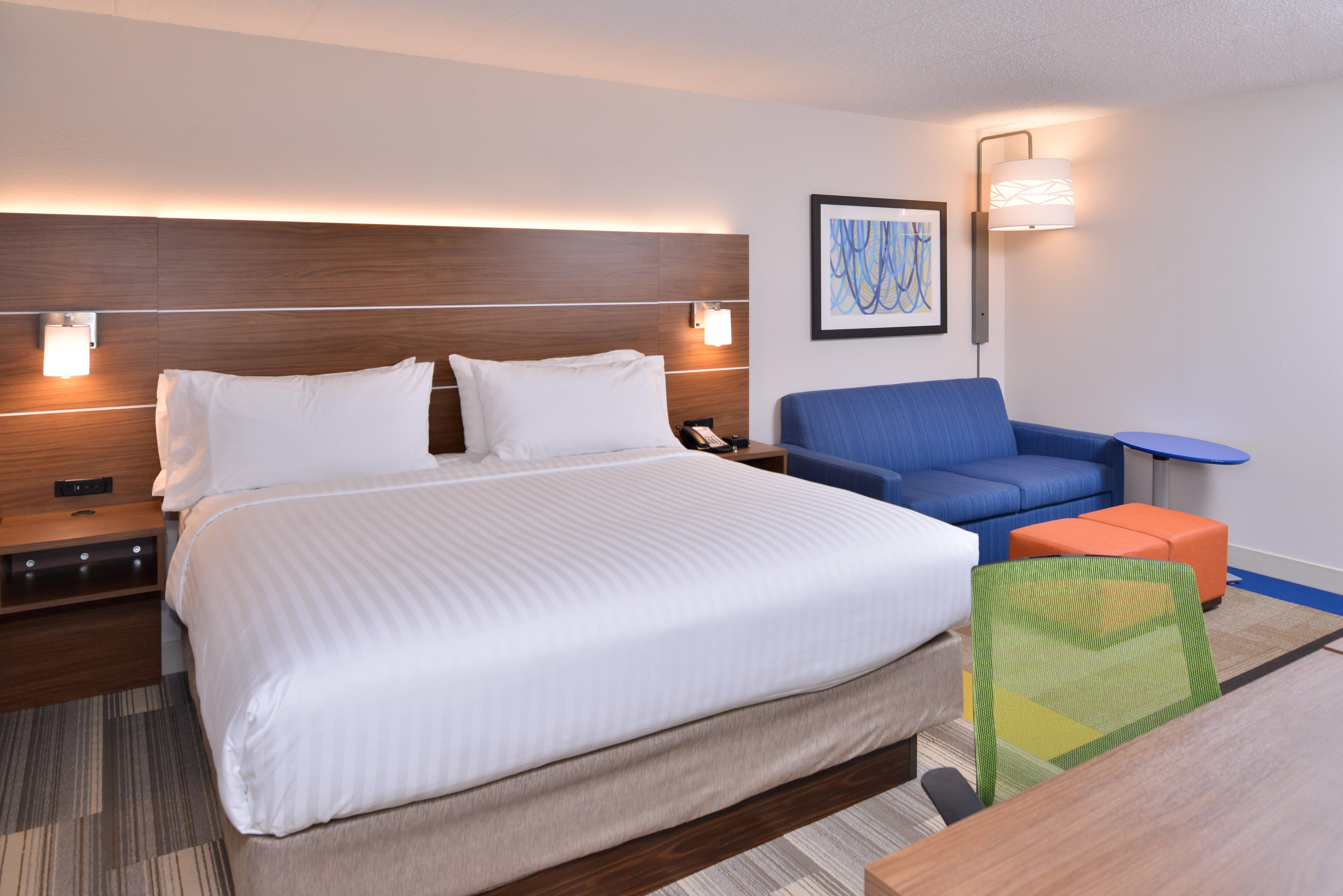 Express & Dtn-conv Ctr By Ihg Hotel 2*