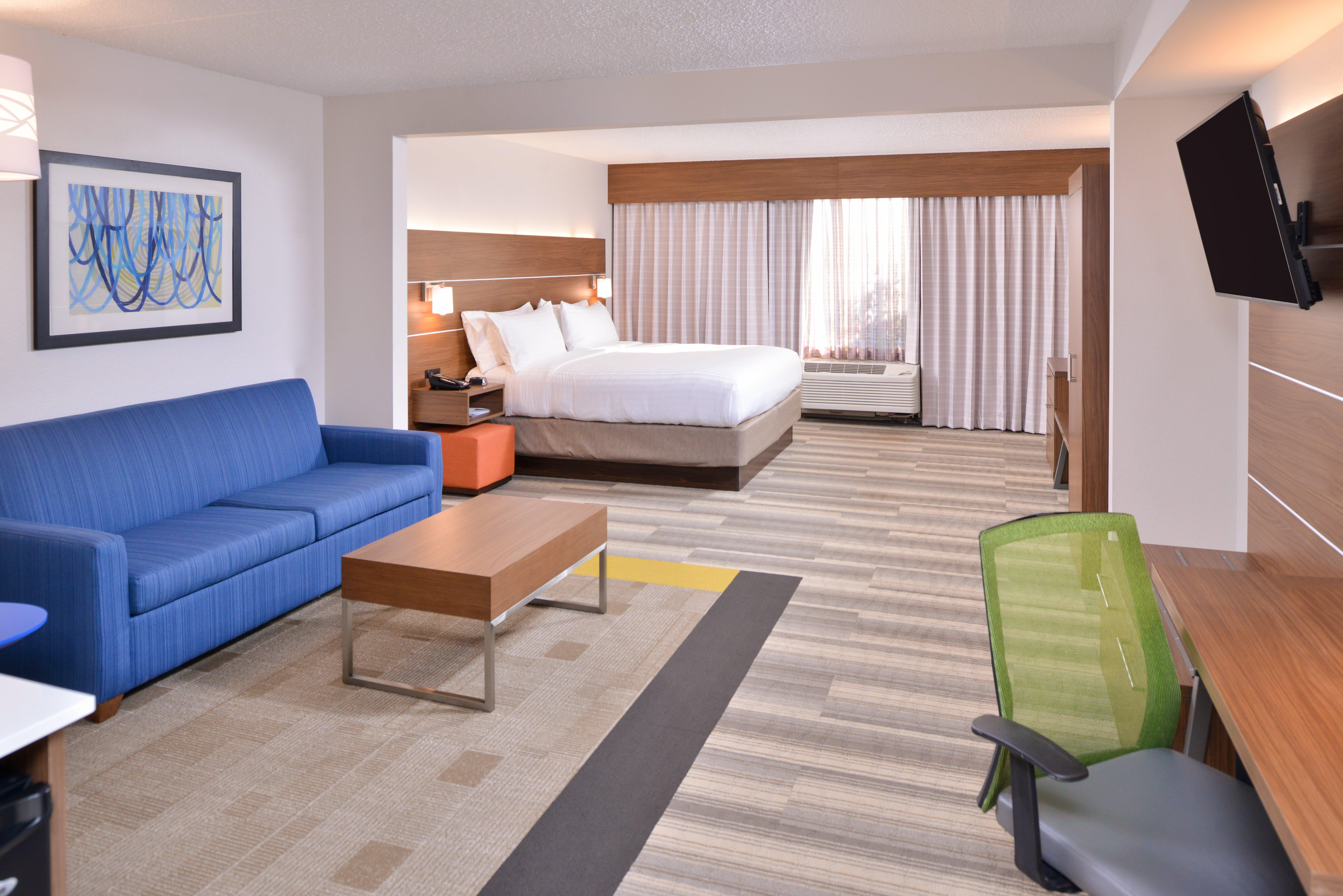 Hotel Express & Dtn-conv Ctr By Ihg 2*