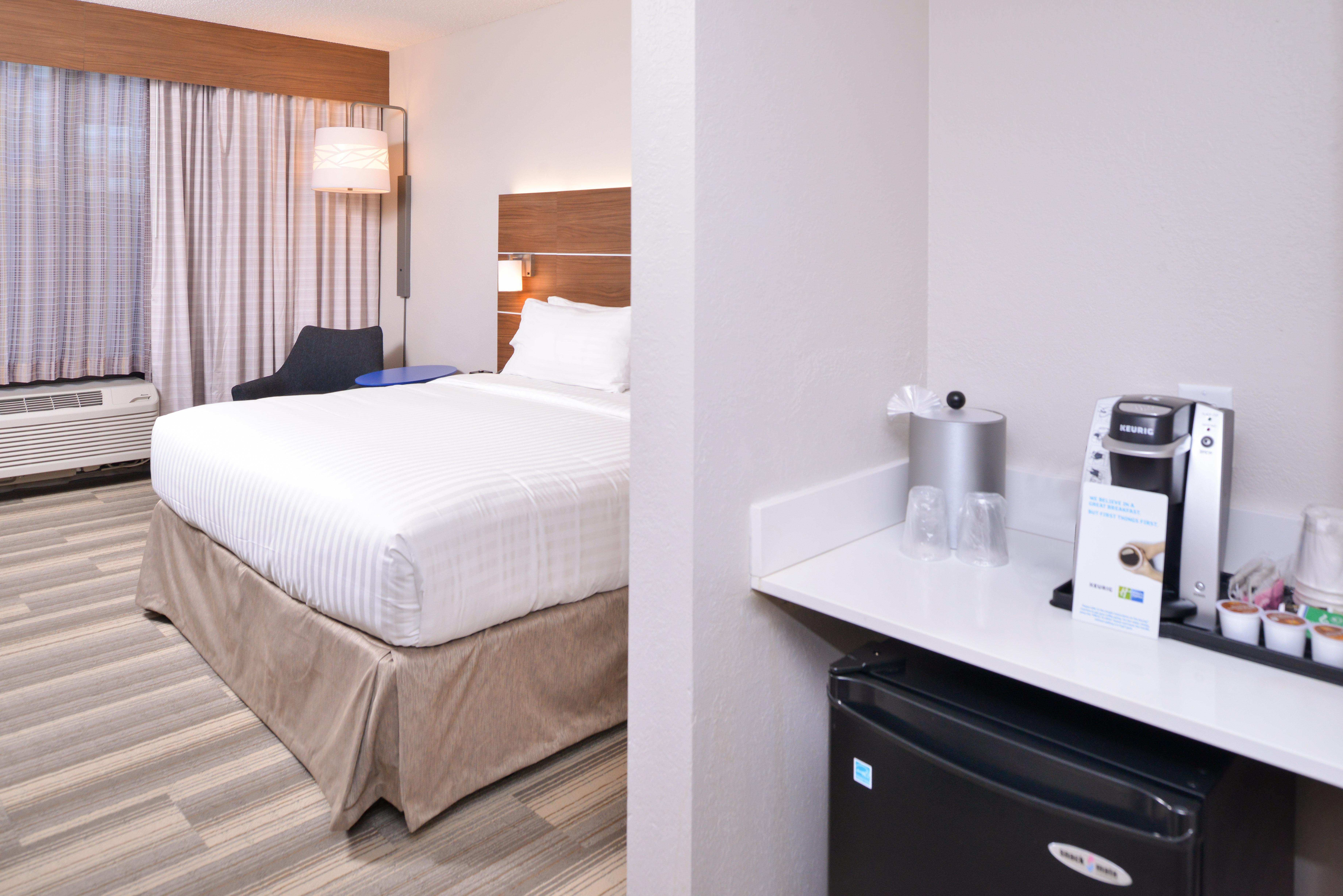 Express & Dtn-conv Ctr By Ihg Hotel 2*