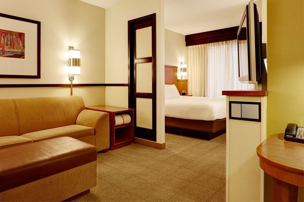 Hyatt Place Airport