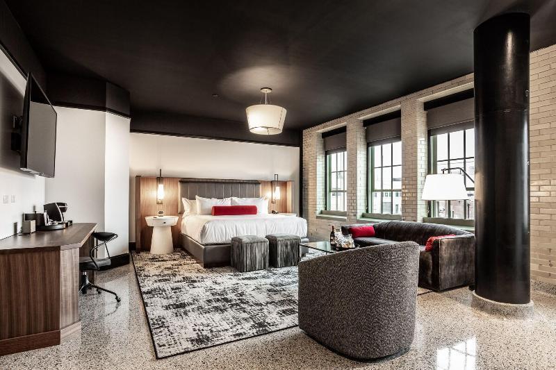 Bottleworks Hotel 4*