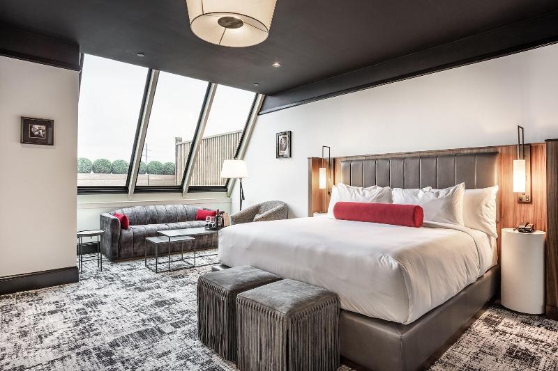 Bottleworks Hotel 4*