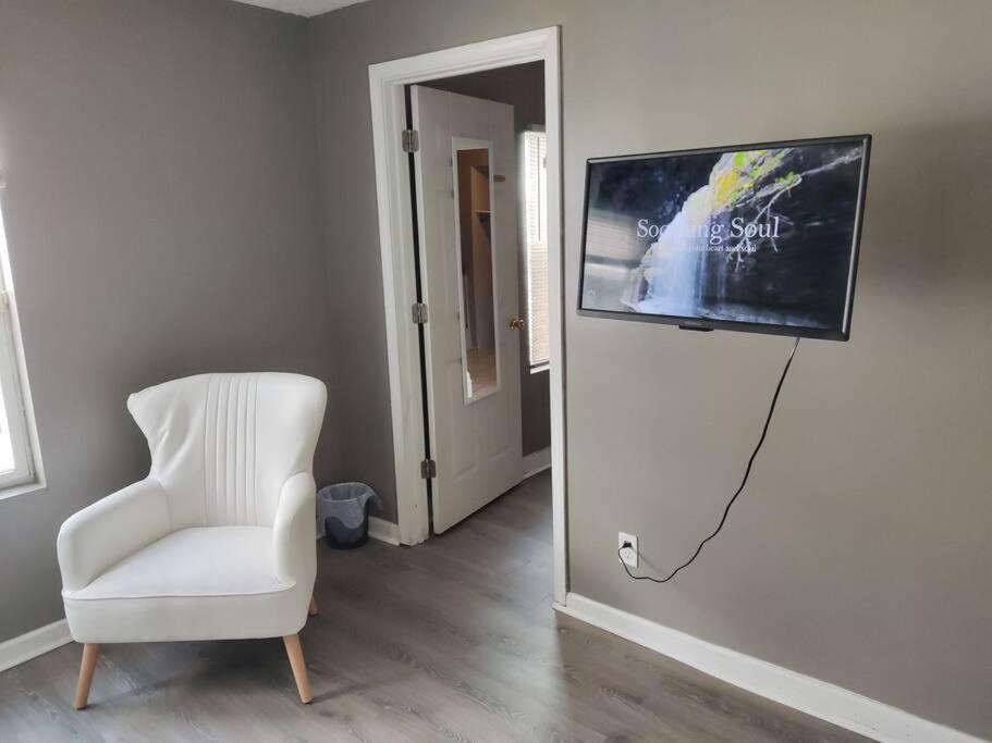 Inn Not In Service Lights Hideaway- 3br Near Downtown Indy Indianapolis
