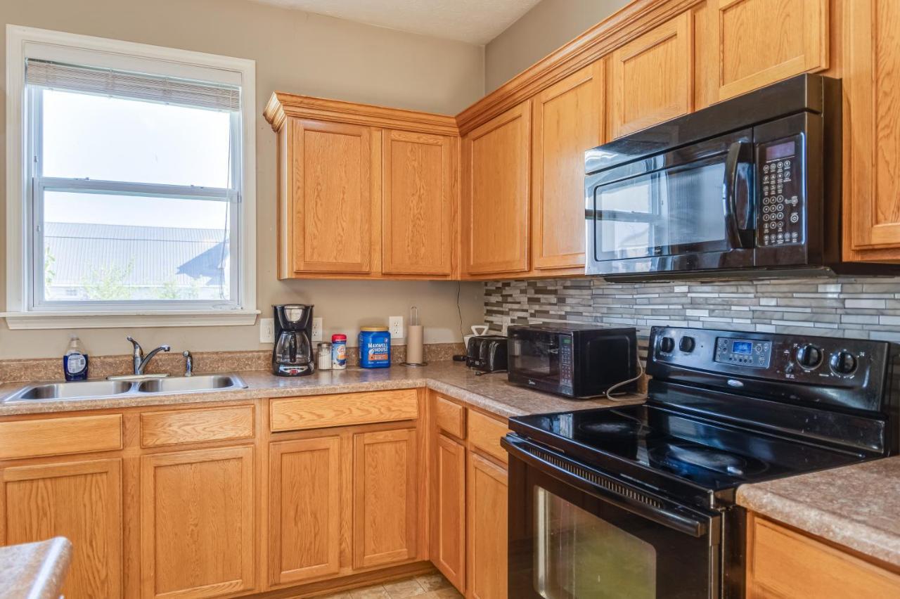 With Patio And Community Pool! *