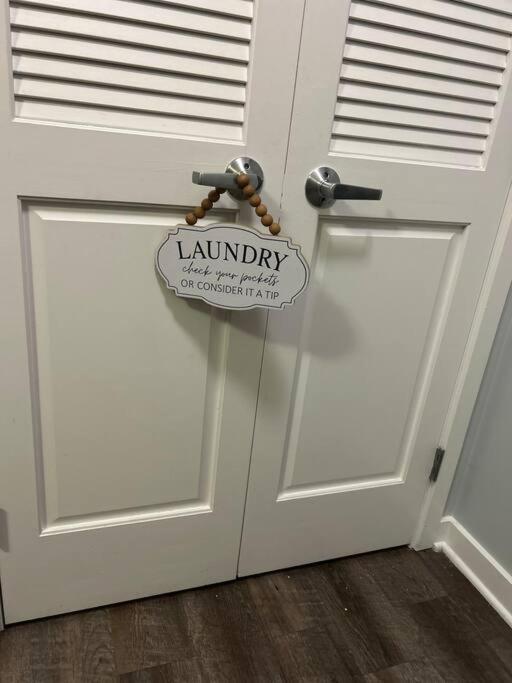 Spooky Low Rate!! Downtown With Free Parking * Indianapolis
