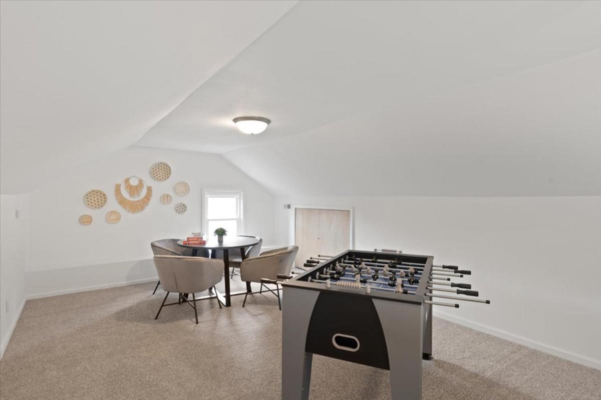 Mapleton - Workfriendly, Football Table, Yard, Free Parking * Indianapolis