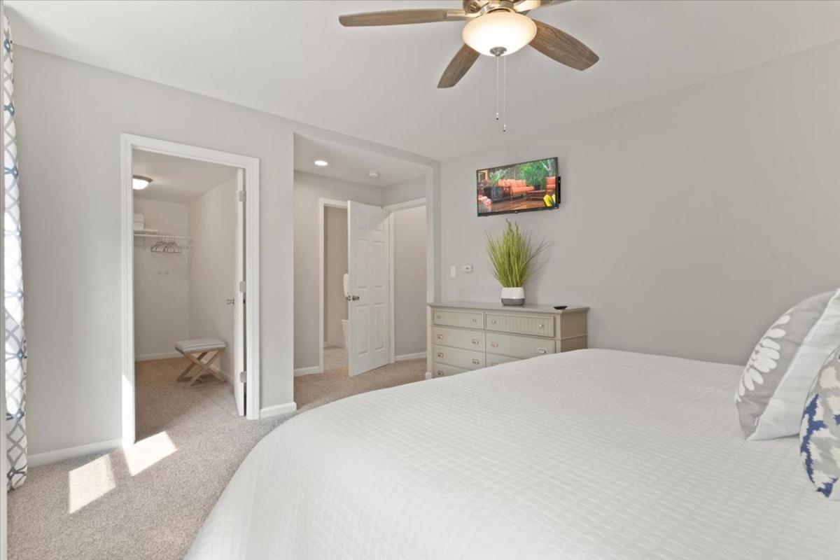 Mapleton - Workfriendly, Football Table, Yard, Free Parking Indianapolis
