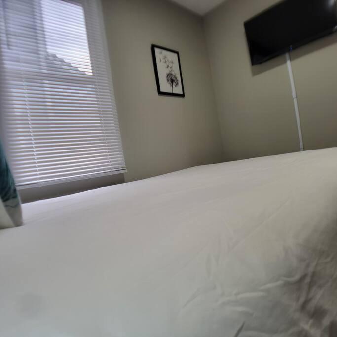 2 Bd 2 Bath - 5 Min To Downtown Indianapolis