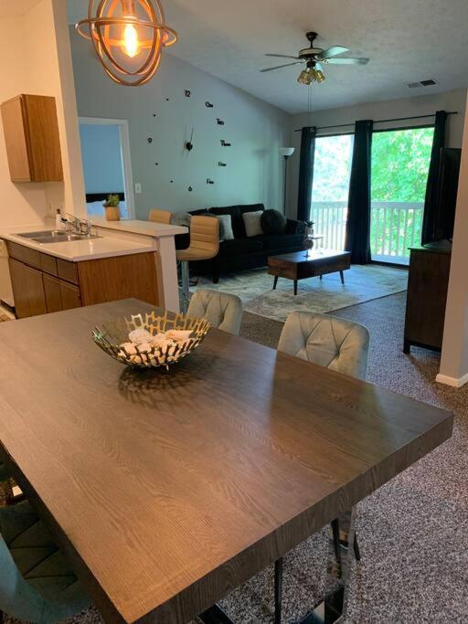 Apartment Watchtower At Eagle Creek *