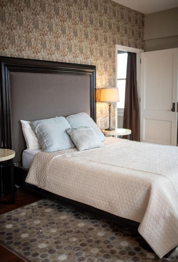 Fountainview Hotel