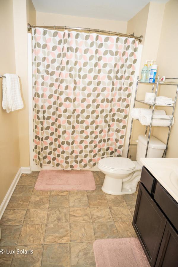 Luxury 3 Bedrooms With King Bed Downtown Indy Apartment