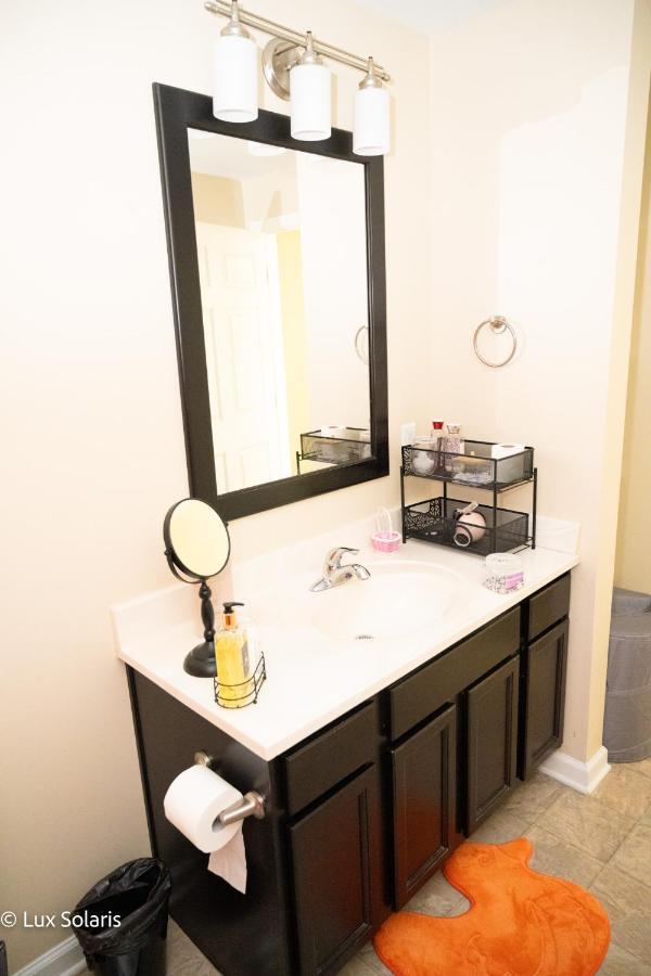 Luxury 3 Bedrooms With King Bed Downtown Indy Apartment