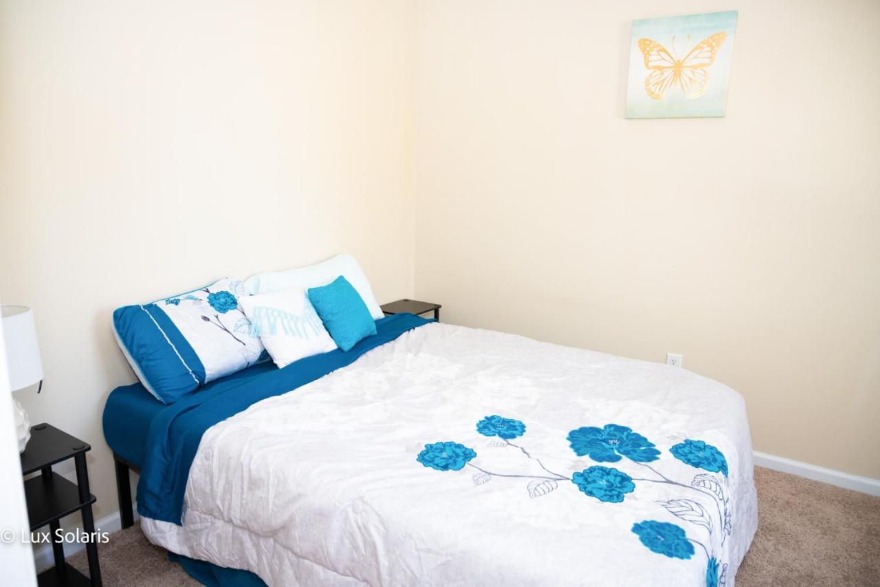 Luxury 3 Bedrooms With King Bed Downtown Indy Apartment