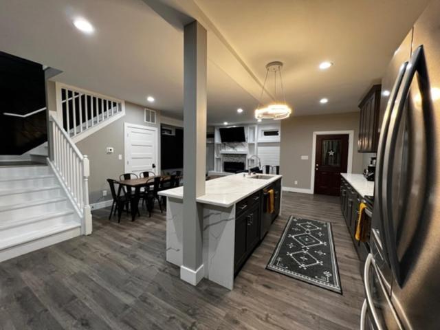 Minutes From Anything Downtown Indy! Holiday home