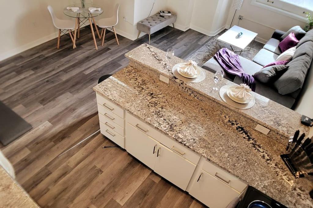 Free Parking! Downtown King Lucas Oil- Conv Center Skywalk#1 Apartment *