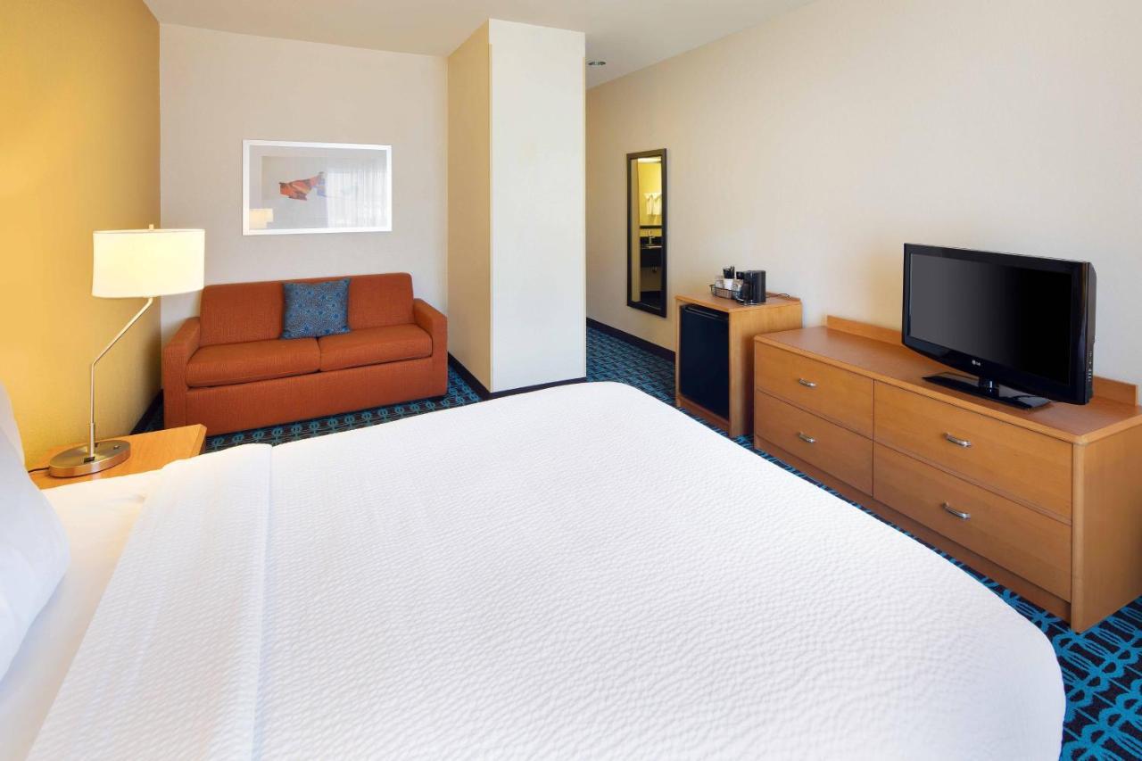 Fairfield & Airport 3*