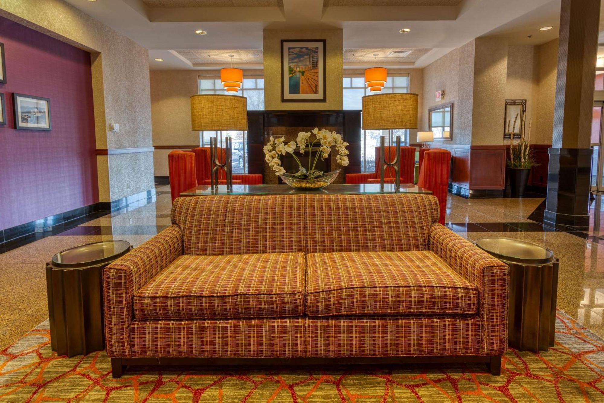 Hotel Drury & Northeast