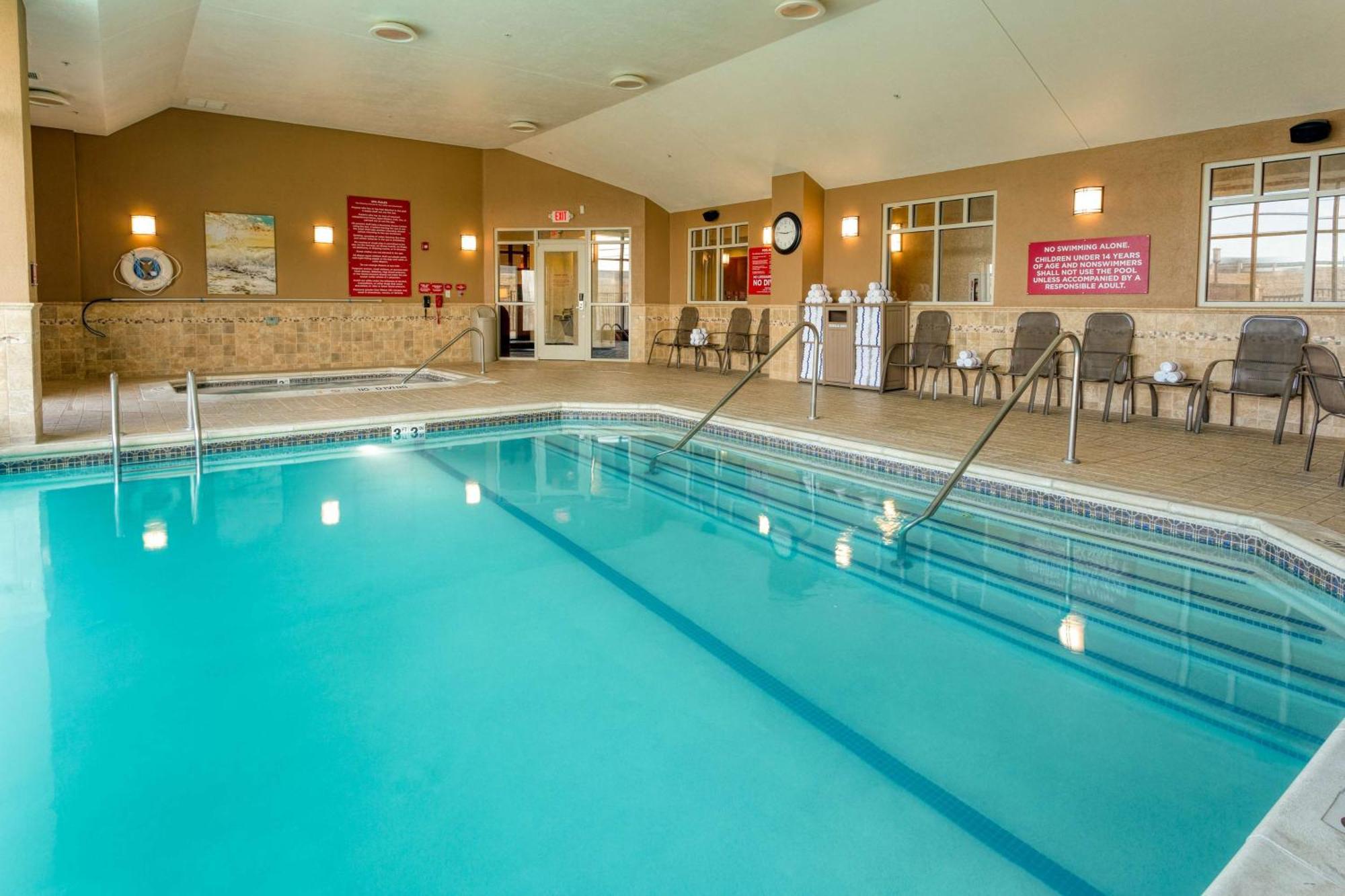 Hotel Drury & Northeast Indianapolis