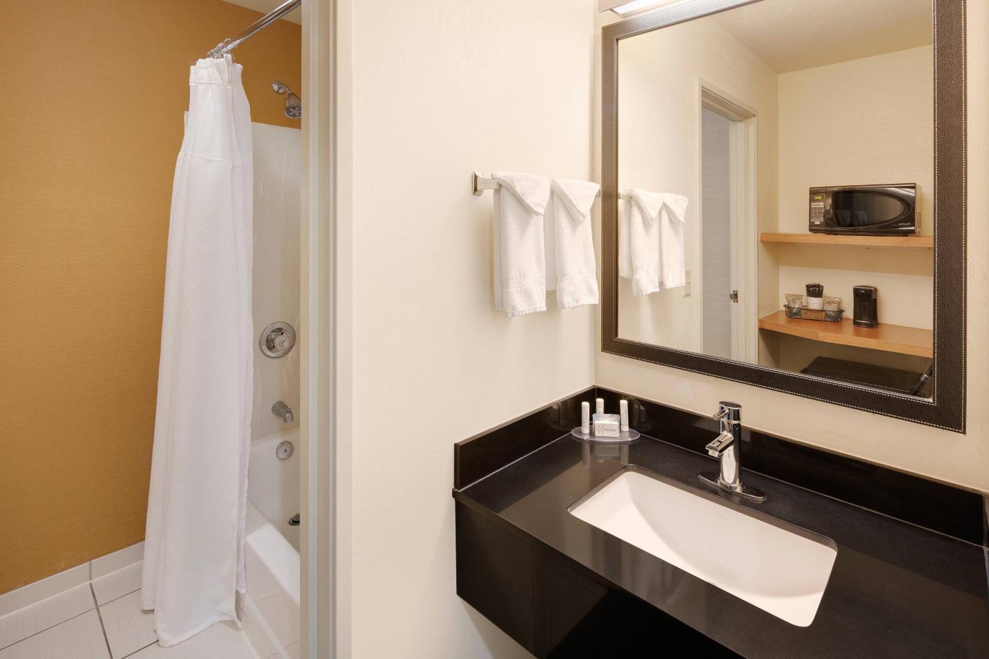 Hotel Fairfield & Airport Indianapolis