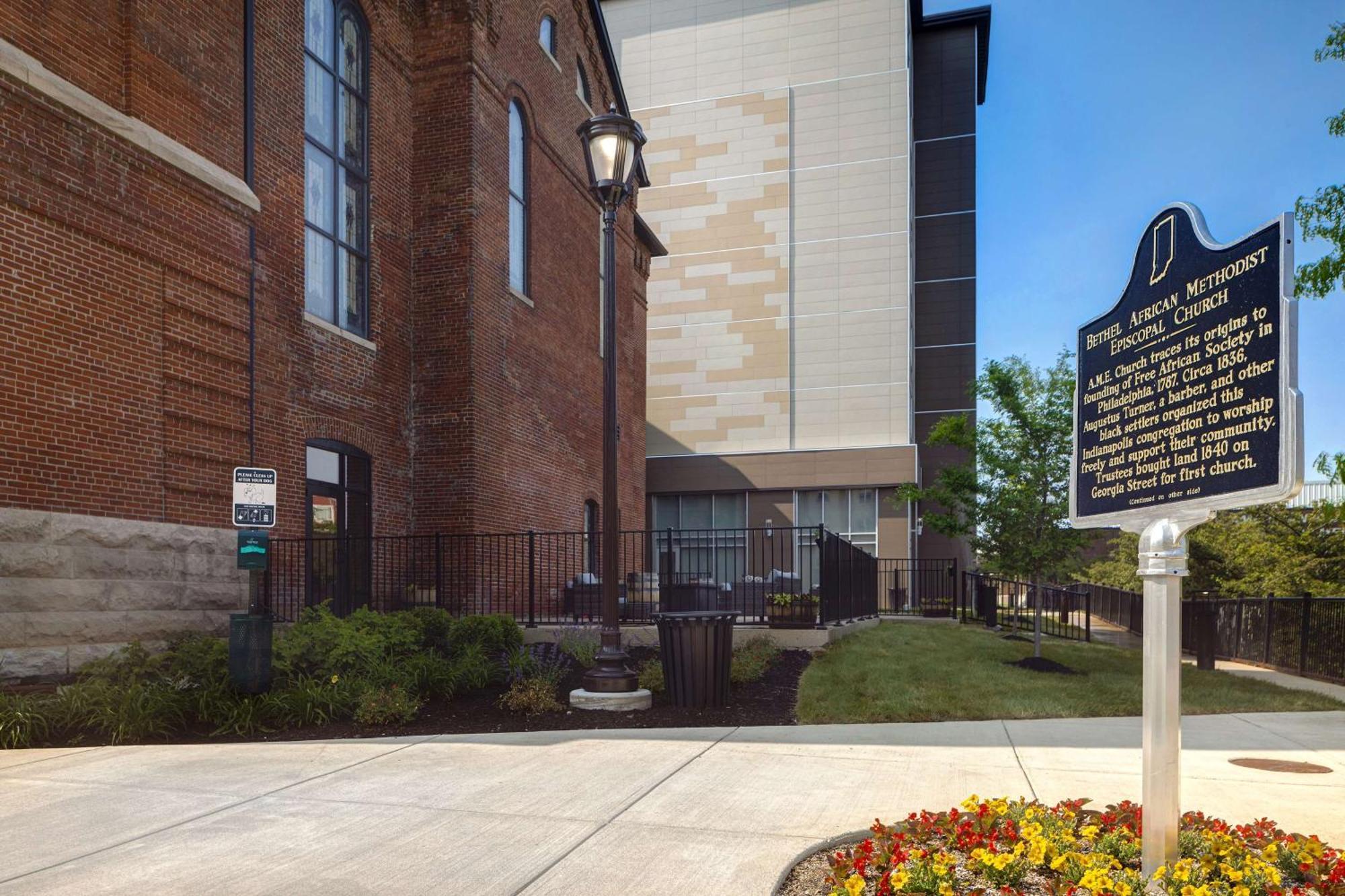 Hotel Hampton Downtown Iupui